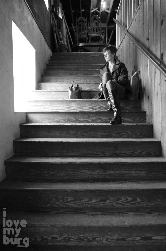 Hess Furniture katie on steps