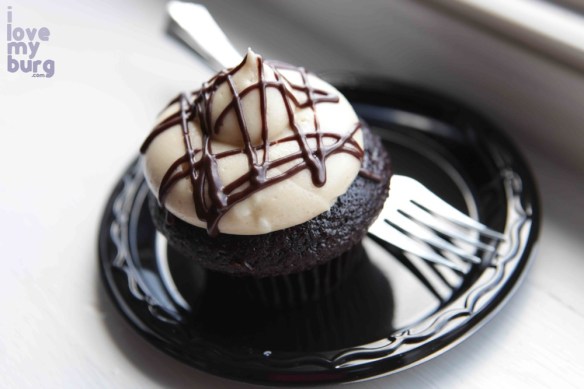 peanut butter cupcake