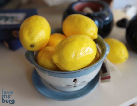 bowl of lemons