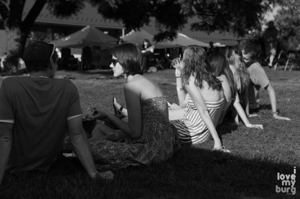 rocktown wine and dine sunny crowd BW