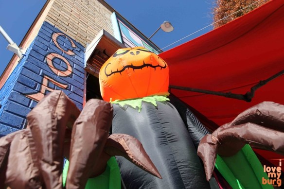 Halloween pumpkin man dodger